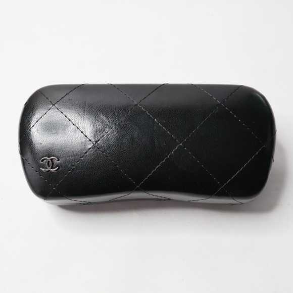 Chanel Black Quilted Leather Sunglasses Case Hard‎ Shell CC Logo Clamshell Case main image 4